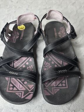 Merrell Women’s Black Strappy Sandals with Pink Accents